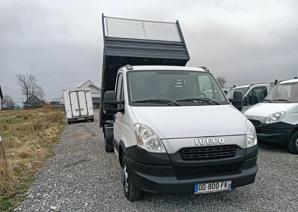 Iveco 35C13,35C12, 35C14, 35C15 - כלי רכב מסחרי מזהיר: תמונה 2 Iveco 35C13,35C12, 35C14, 35C15 - כלי רכב מסחרי מזהיר: תמונה 2