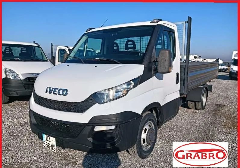 Iveco 35C13, 35C12, 35C14, 35C15 - כלי רכב מסחרי מזהיר: תמונה 3 Iveco 35C13, 35C12, 35C14, 35C15 - כלי רכב מסחרי מזהיר: תמונה 3