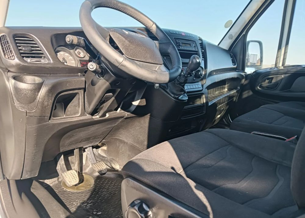 Iveco 35C15, 35C14, 35C13, 35C12 - כלי רכב מסחרי מזהיר: תמונה 2 Iveco 35C15, 35C14, 35C13, 35C12 - כלי רכב מסחרי מזהיר: תמונה 2