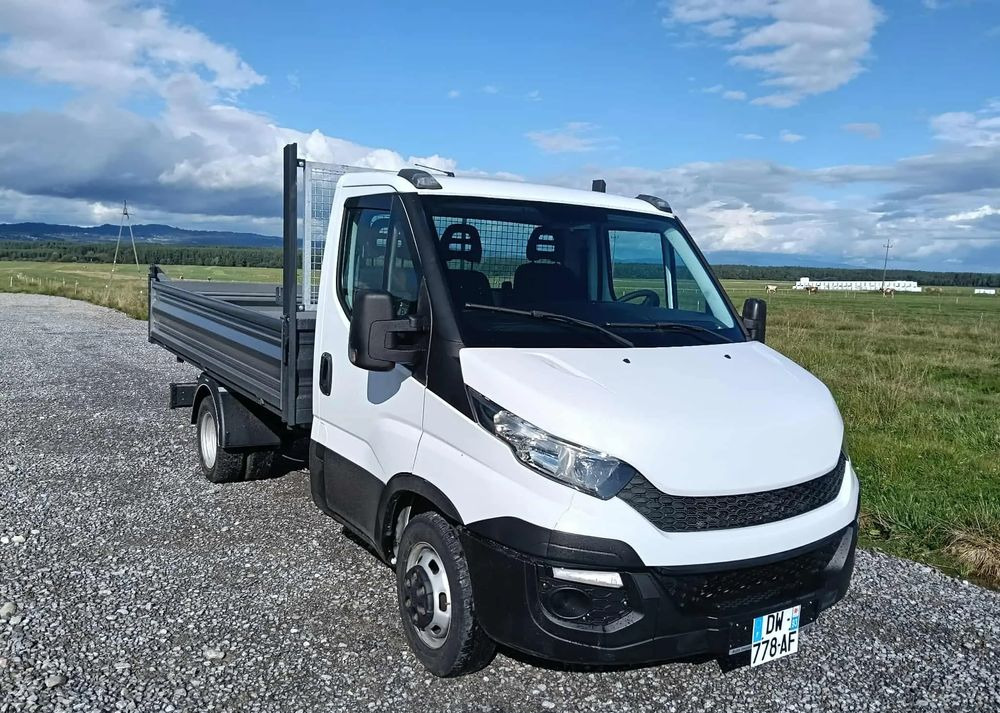 Iveco DAILY 35C13, 35C12, 35C14, 35C15 - כלי רכב מסחרי מזהיר: תמונה 2 Iveco DAILY 35C13, 35C12, 35C14, 35C15 - כלי רכב מסחרי מזהיר: תמונה 2