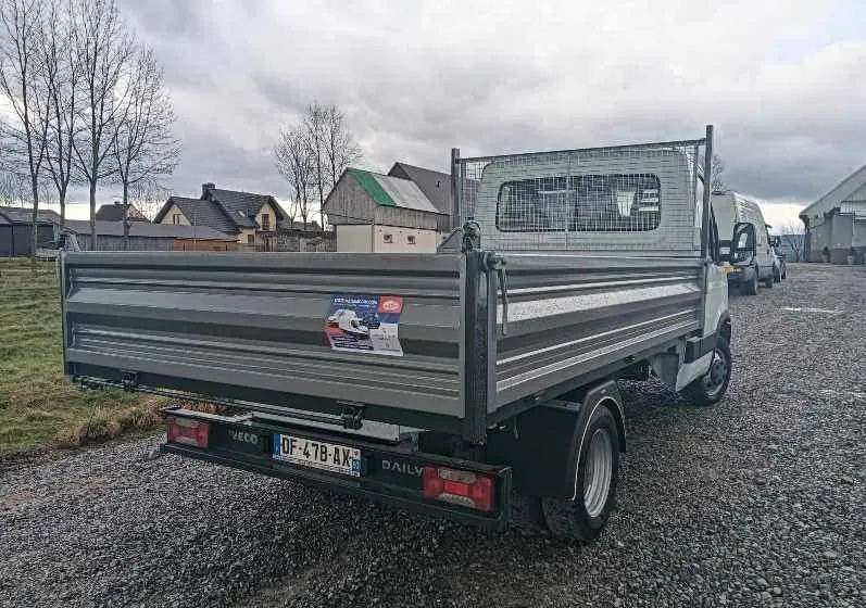 Iveco DAILY 35C13, 35C12, 35C15 - כלי רכב מסחרי מזהיר: תמונה 5 Iveco DAILY 35C13, 35C12, 35C15 - כלי רכב מסחרי מזהיר: תמונה 5