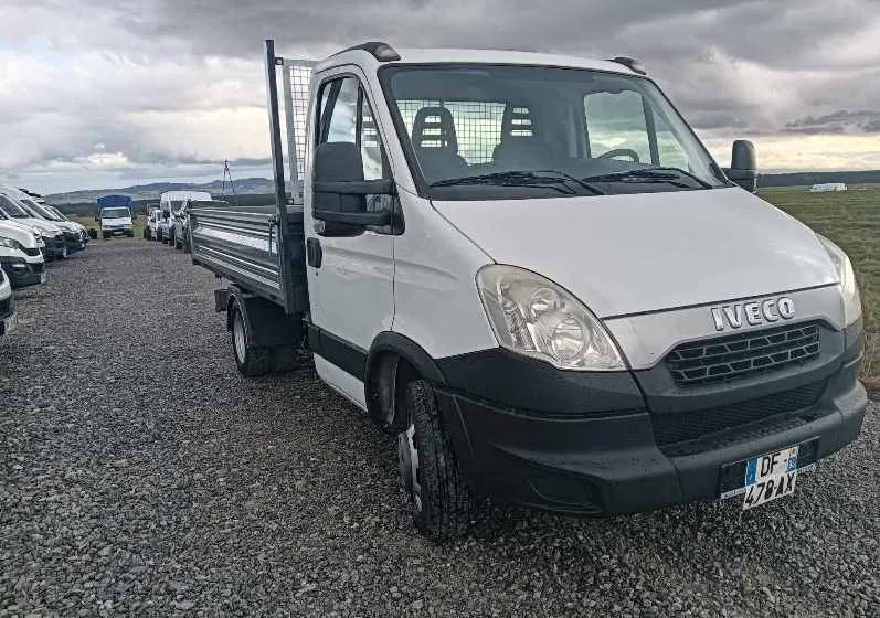 Iveco DAILY 35C13, 35C12, 35C15 - כלי רכב מסחרי מזהיר: תמונה 2 Iveco DAILY 35C13, 35C12, 35C15 - כלי רכב מסחרי מזהיר: תמונה 2