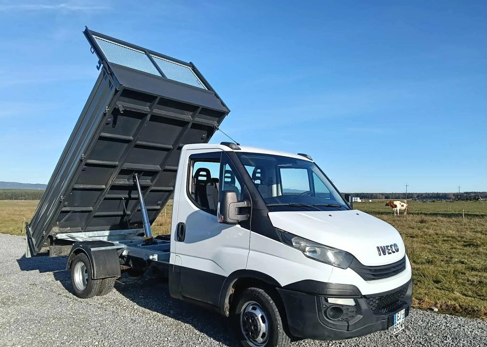 Iveco DAILY 35C13, 35C13, 35C15 - כלי רכב מסחרי מזהיר: תמונה 2 Iveco DAILY 35C13, 35C13, 35C15 - כלי רכב מסחרי מזהיר: תמונה 2
