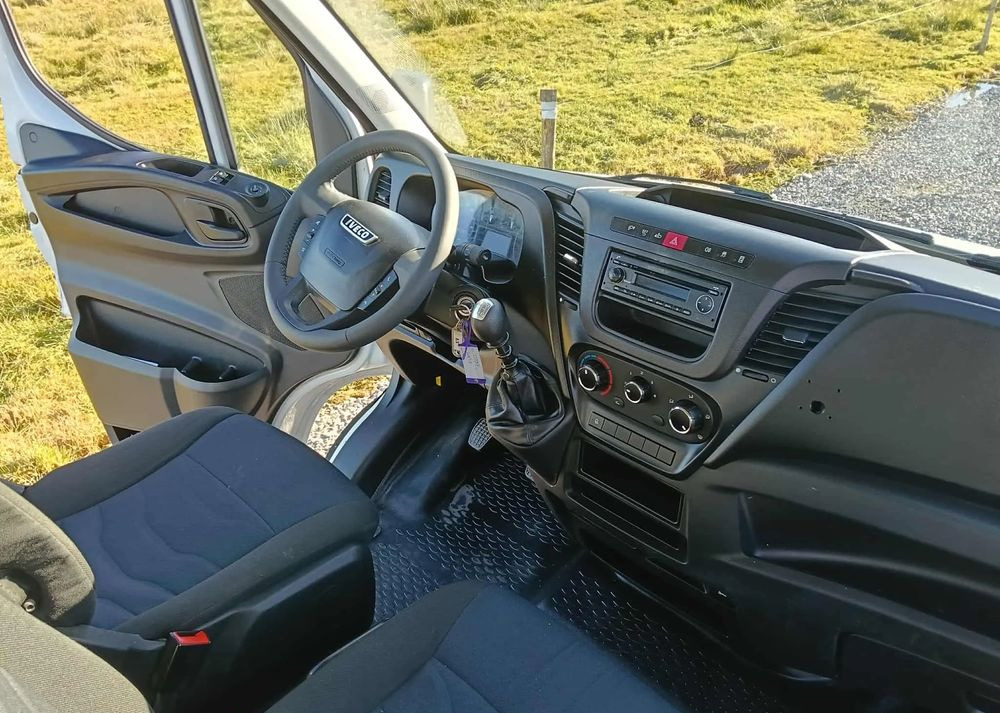 Iveco DAILY 35C13, 35C13, 35C15 - כלי רכב מסחרי מזהיר: תמונה 3 Iveco DAILY 35C13, 35C13, 35C15 - כלי רכב מסחרי מזהיר: תמונה 3