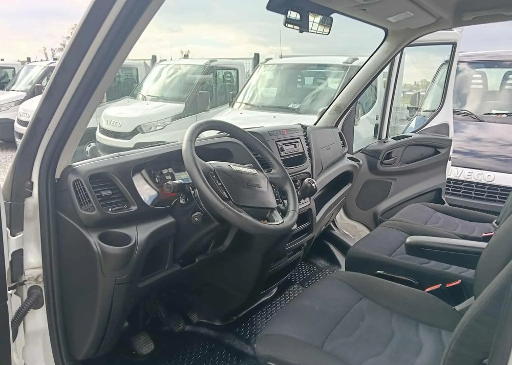 Iveco DAILY 35C14, 35C13, 35C12, 35C15 - כלי רכב מסחרי מזהיר: תמונה 4 Iveco DAILY 35C14, 35C13, 35C12, 35C15 - כלי רכב מסחרי מזהיר: תמונה 4