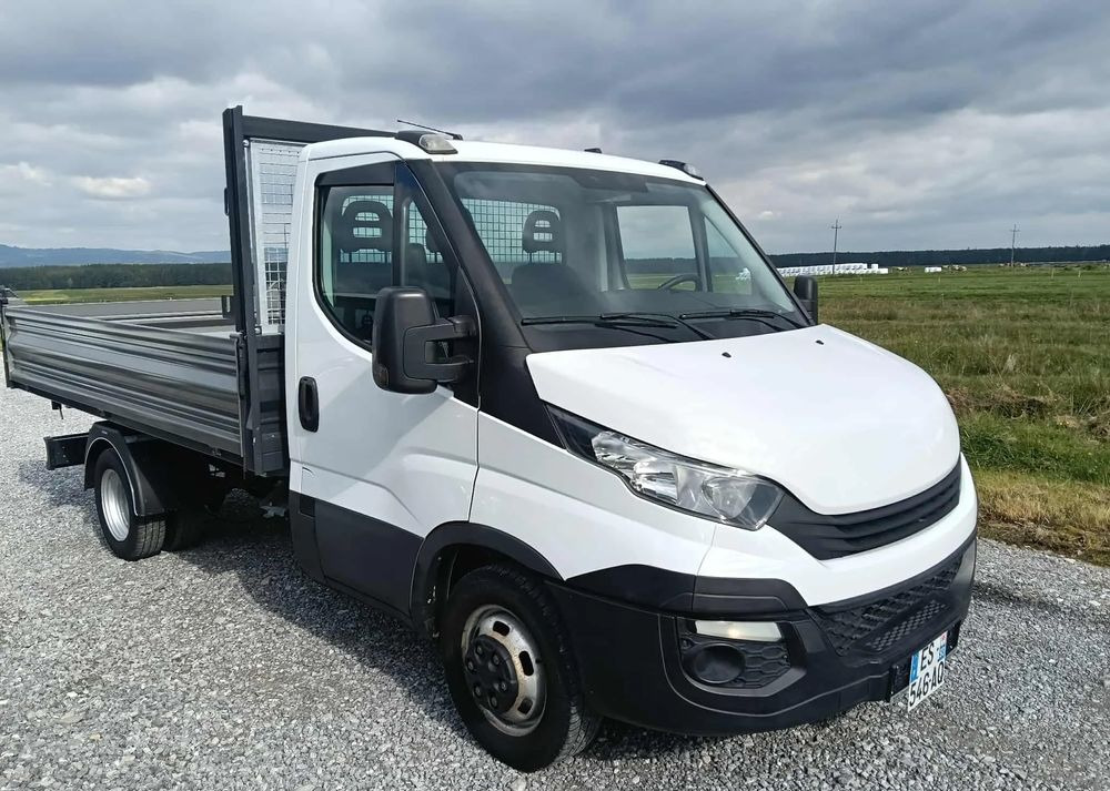Iveco DAILY 35C14, 35C13, 35C12, 35C15 - כלי רכב מסחרי מזהיר: תמונה 2 Iveco DAILY 35C14, 35C13, 35C12, 35C15 - כלי רכב מסחרי מזהיר: תמונה 2