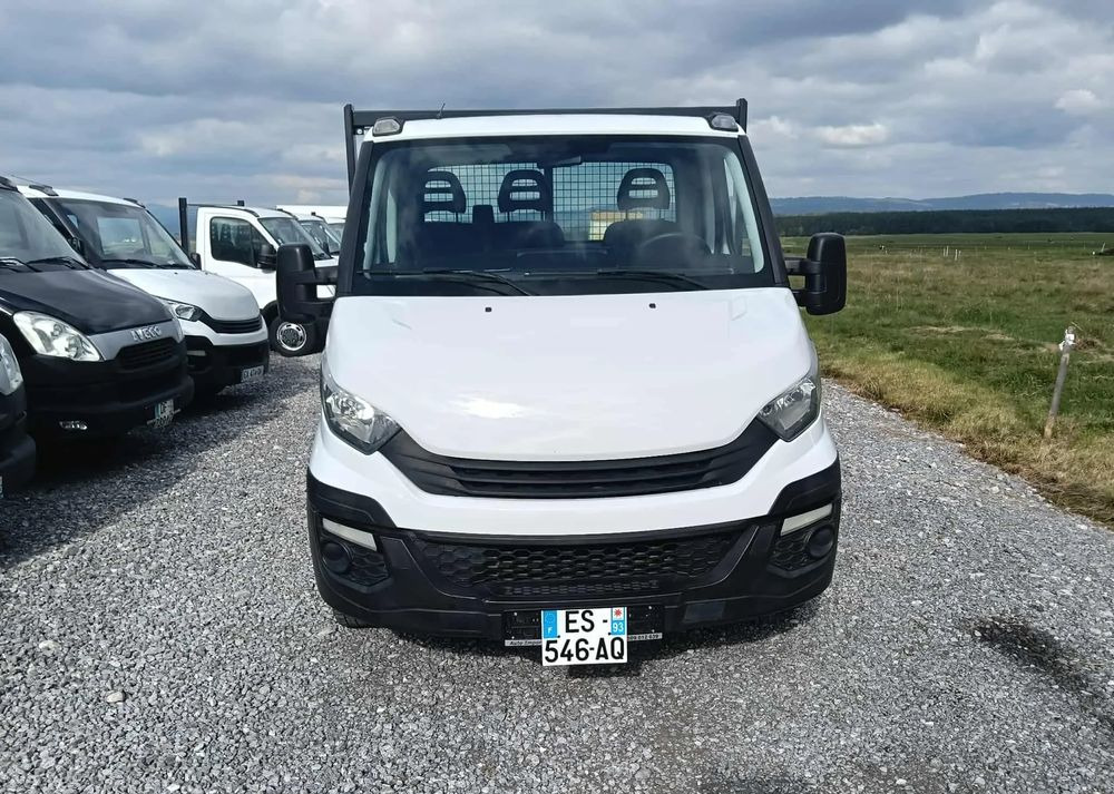 Iveco DAILY 35C14, 35C13, 35C12, 35C15 - כלי רכב מסחרי מזהיר: תמונה 5 Iveco DAILY 35C14, 35C13, 35C12, 35C15 - כלי רכב מסחרי מזהיר: תמונה 5
