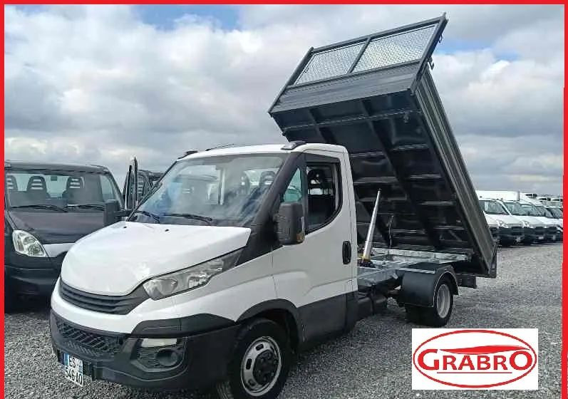 Iveco DAILY 35C14, 35C13, 35C12, 35C15 - כלי רכב מסחרי מזהיר: תמונה 3 Iveco DAILY 35C14, 35C13, 35C12, 35C15 - כלי רכב מסחרי מזהיר: תמונה 3