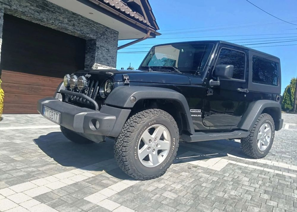 Jeep Wrangler 2.8 CRD Sport - SUV: תמונה 2 Jeep Wrangler 2.8 CRD Sport - SUV: תמונה 2