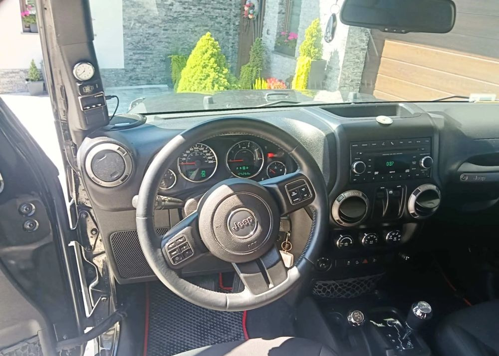 Jeep Wrangler 2.8 CRD Sport - SUV: תמונה 3 Jeep Wrangler 2.8 CRD Sport - SUV: תמונה 3