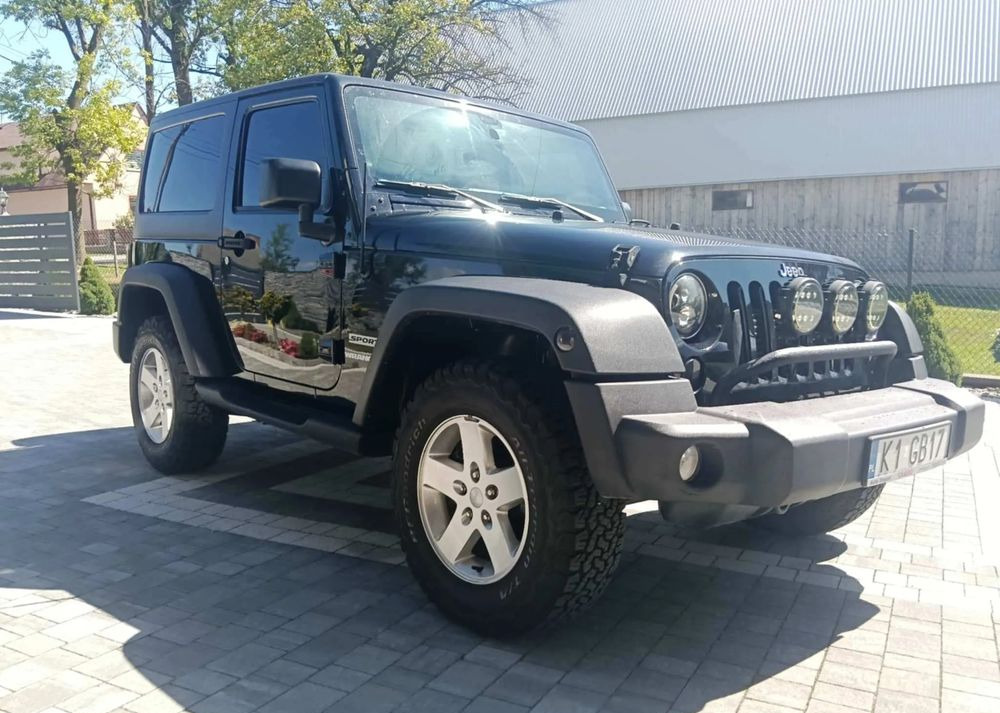 Jeep Wrangler 2.8 CRD Sport - SUV: תמונה 1 Jeep Wrangler 2.8 CRD Sport - SUV: תמונה 1