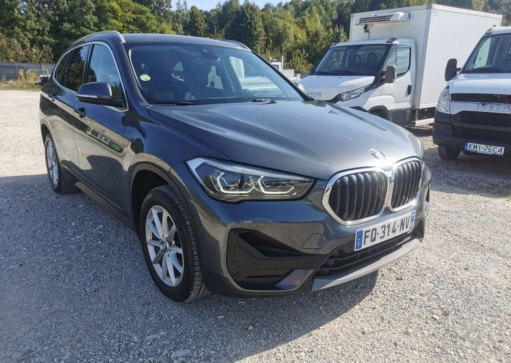 BMW X1 sDrive16d - רכב סטיישן: תמונה 1 BMW X1 sDrive16d - רכב סטיישן: תמונה 1