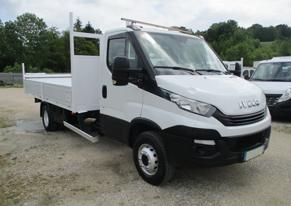 Iveco Daily 3.0 na bliźniaku 70C18 skrzynia, laweta, rama, HDS, 70-180 kiper - משאית צד נופל/ שטוחה: תמונה 1 Iveco Daily 3.0 na bliźniaku 70C18 skrzynia, laweta, rama, HDS, 70-180 kiper - משאית צד נופל/ שטוחה: תמונה 1