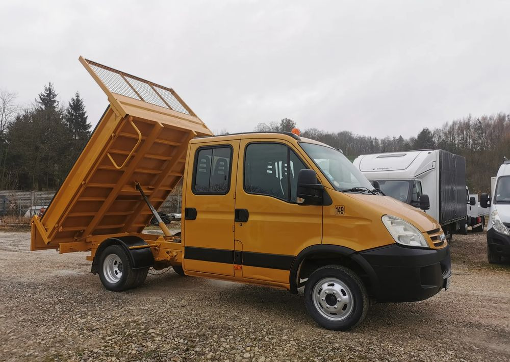 Iveco Daily 35C12 Brygadówka wywrotka Dubel hak kiper doka 35C13 - כלי רכב מסחרי מזהיר: תמונה 4 Iveco Daily 35C12 Brygadówka wywrotka Dubel hak kiper doka 35C13 - כלי רכב מסחרי מזהיר: תמונה 4