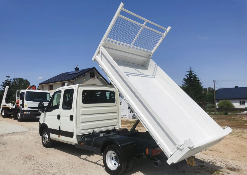 Iveco Daily 35C13 Kiper brygadówka 7-os wywrotka 130KM klimatyzacja Hak doka - כלי רכב מסחרי מזהיר: תמונה 3 Iveco Daily 35C13 Kiper brygadówka 7-os wywrotka 130KM klimatyzacja Hak doka - כלי רכב מסחרי מזהיר: תמונה 3