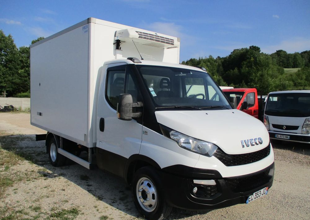 Iveco Daily 35C13 chłodnia Mroźnia na bliźniaku 35-130 Thermo King agregat - כלי רכב מסחרי לקירור: תמונה 1 Iveco Daily 35C13 chłodnia Mroźnia na bliźniaku 35-130 Thermo King agregat - כלי רכב מסחרי לקירור: תמונה 1