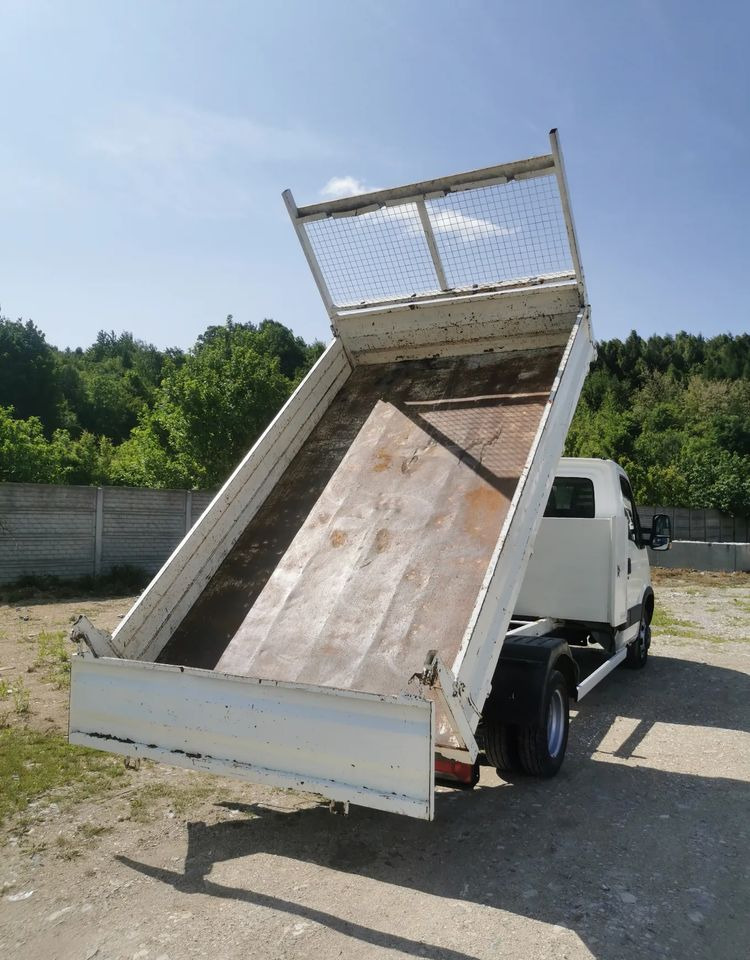 Iveco Daily 35C15 Kiper 3.0 - 150KM wywrotka Hak Bliźniak blokada mostu Klima - כלי רכב מסחרי מזהיר: תמונה 4 Iveco Daily 35C15 Kiper 3.0 - 150KM wywrotka Hak Bliźniak blokada mostu Klima - כלי רכב מסחרי מזהיר: תמונה 4