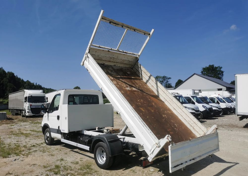 Iveco Daily 35C15 Kiper 3.0 - 150KM wywrotka Hak Bliźniak blokada mostu Klima - כלי רכב מסחרי מזהיר: תמונה 3 Iveco Daily 35C15 Kiper 3.0 - 150KM wywrotka Hak Bliźniak blokada mostu Klima - כלי רכב מסחרי מזהיר: תמונה 3