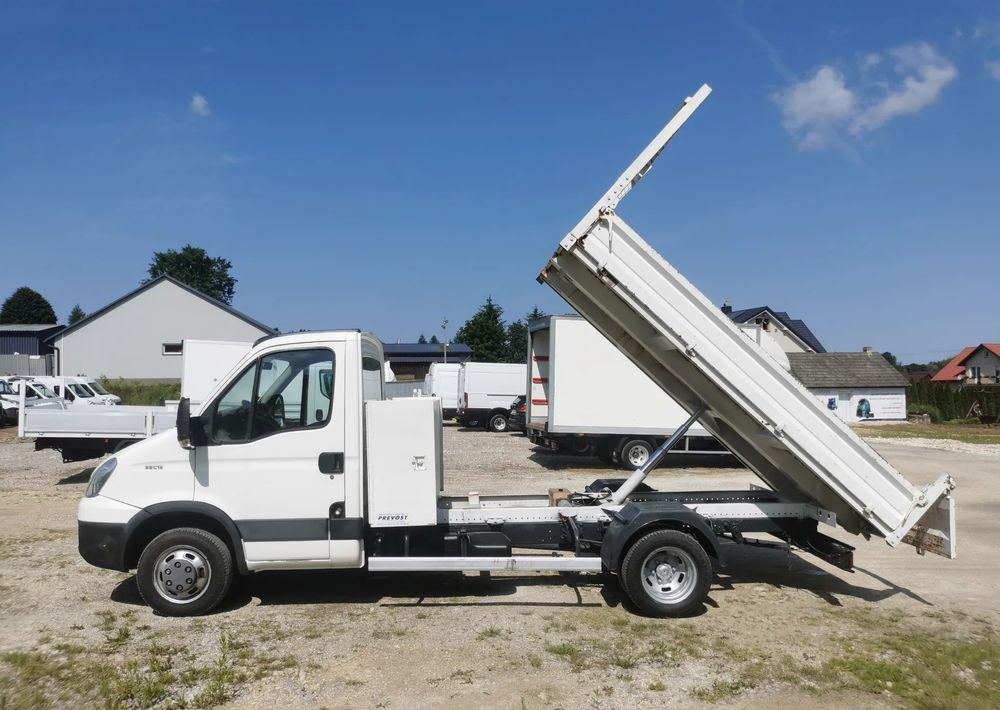 Iveco Daily 35C15 Kiper 3.0 - 150KM wywrotka Hak Bliźniak blokada mostu Klima - כלי רכב מסחרי מזהיר: תמונה 2 Iveco Daily 35C15 Kiper 3.0 - 150KM wywrotka Hak Bliźniak blokada mostu Klima - כלי רכב מסחרי מזהיר: תמונה 2
