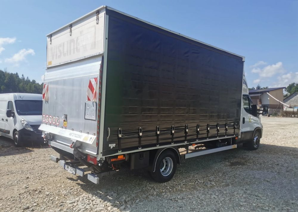 Iveco Daily 70C18 firana Winda 1.000kg Dhollandia wejkama 12pal - משאית וילונות צד: תמונה 2 Iveco Daily 70C18 firana Winda 1.000kg Dhollandia wejkama 12pal - משאית וילונות צד: תמונה 2