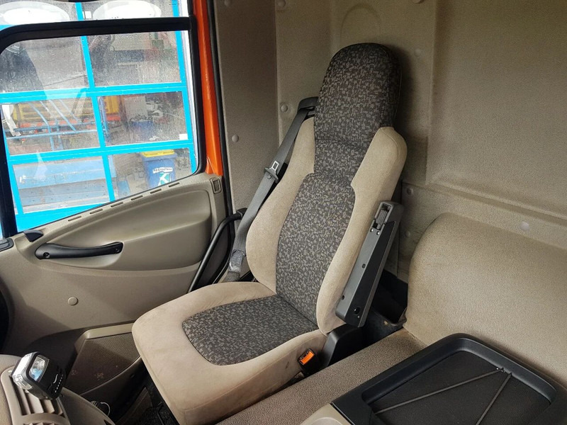 מזהיר Ginaf X 4343 TS 8x6 Kipper kraan HMF 2020: תמונה 12