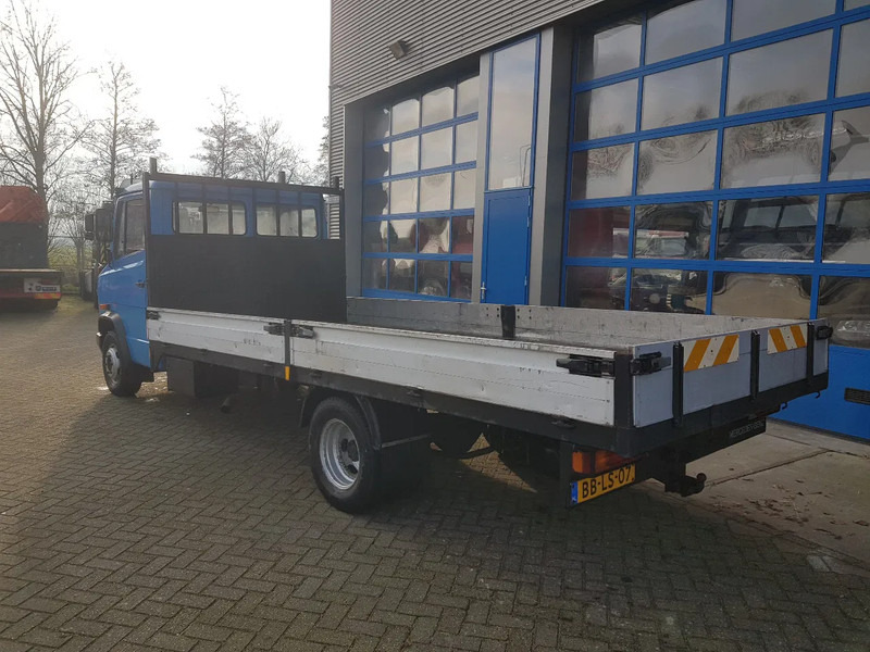 Mercedes-Benz 611 D Open laadbak Manual - משאית צד נופל/ שטוחה: תמונה 4 Mercedes-Benz 611 D Open laadbak Manual - משאית צד נופל/ שטוחה: תמונה 4