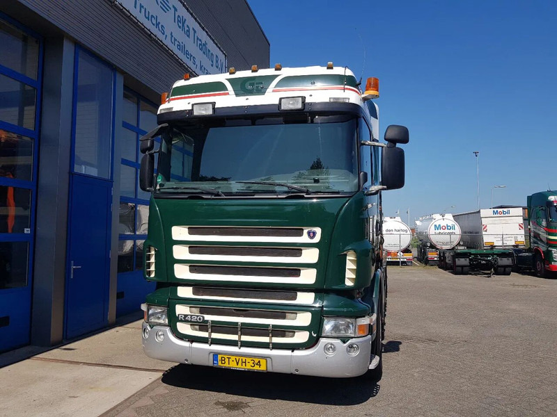 Scania R420 8x2 HIAB 800E-7 Hipro 80 ton/meter Winch Retarder - משאית צד נופל/ שטוחה: תמונה 4 Scania R420 8x2 HIAB 800E-7 Hipro 80 ton/meter Winch Retarder - משאית צד נופל/ שטוחה: תמונה 4