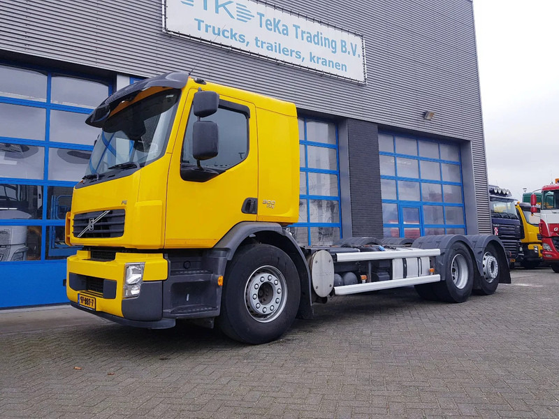 Volvo FE 300 EEV 6X2 Retarder 258.000 KM TÜV - משאית עם שלדת תא: תמונה 1 Volvo FE 300 EEV 6X2 Retarder 258.000 KM TÜV - משאית עם שלדת תא: תמונה 1