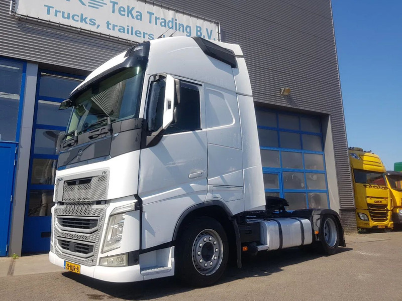 Volvo FH 420 Low deck XL Cabine hefschotel I-Parc Cool - יחידת טרקטור: תמונה 1 Volvo FH 420 Low deck XL Cabine hefschotel I-Parc Cool - יחידת טרקטור: תמונה 1