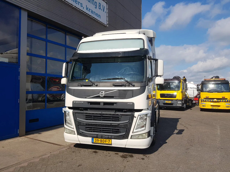 Volvo FM 420 Globetrotter XL Double tank - יחידת טרקטור: תמונה 2 Volvo FM 420 Globetrotter XL Double tank - יחידת טרקטור: תמונה 2