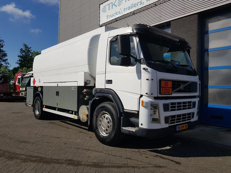 Volvo FM 9.340 Petrol, Diesel 17000 Ltr. 3 Compartementen - משאית מכל: תמונה 5 Volvo FM 9.340 Petrol, Diesel 17000 Ltr. 3 Compartementen - משאית מכל: תמונה 5