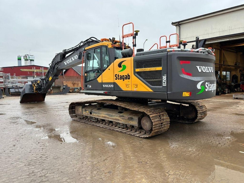 Volvo EC250EL - מחפר סורק: תמונה 4 Volvo EC250EL - מחפר סורק: תמונה 4