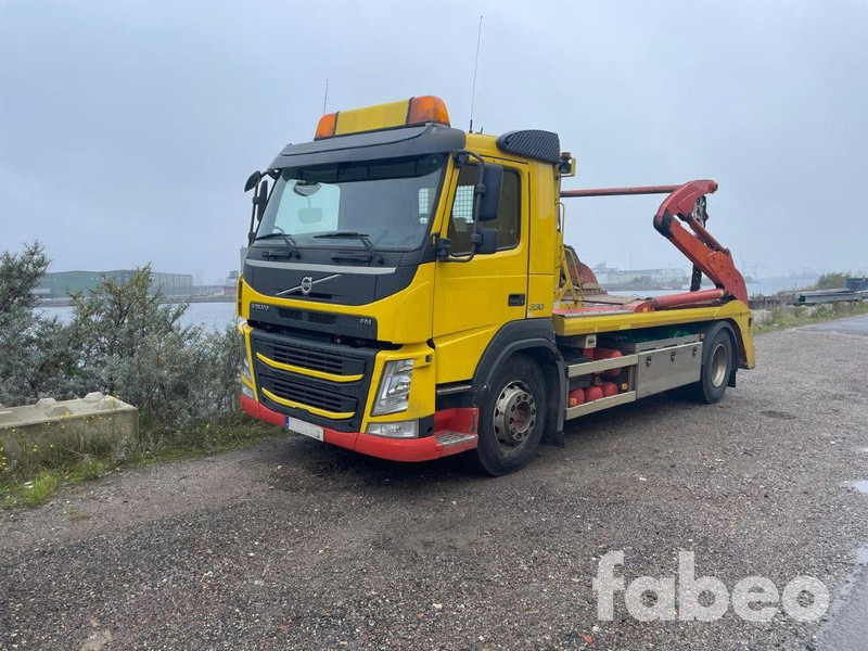 Volvo FM330 - משאית דילוג העמסה: תמונה 1 Volvo FM330 - משאית דילוג העמסה: תמונה 1