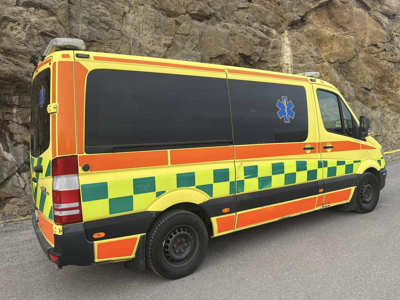 Mercedes-Benz Sprinter 319 - AMBULANCE / Krankenwagen / Швидка допомога - אמבולנס: תמונה 5 Mercedes-Benz Sprinter 319 - AMBULANCE / Krankenwagen / Швидка допомога - אמבולנס: תמונה 5
