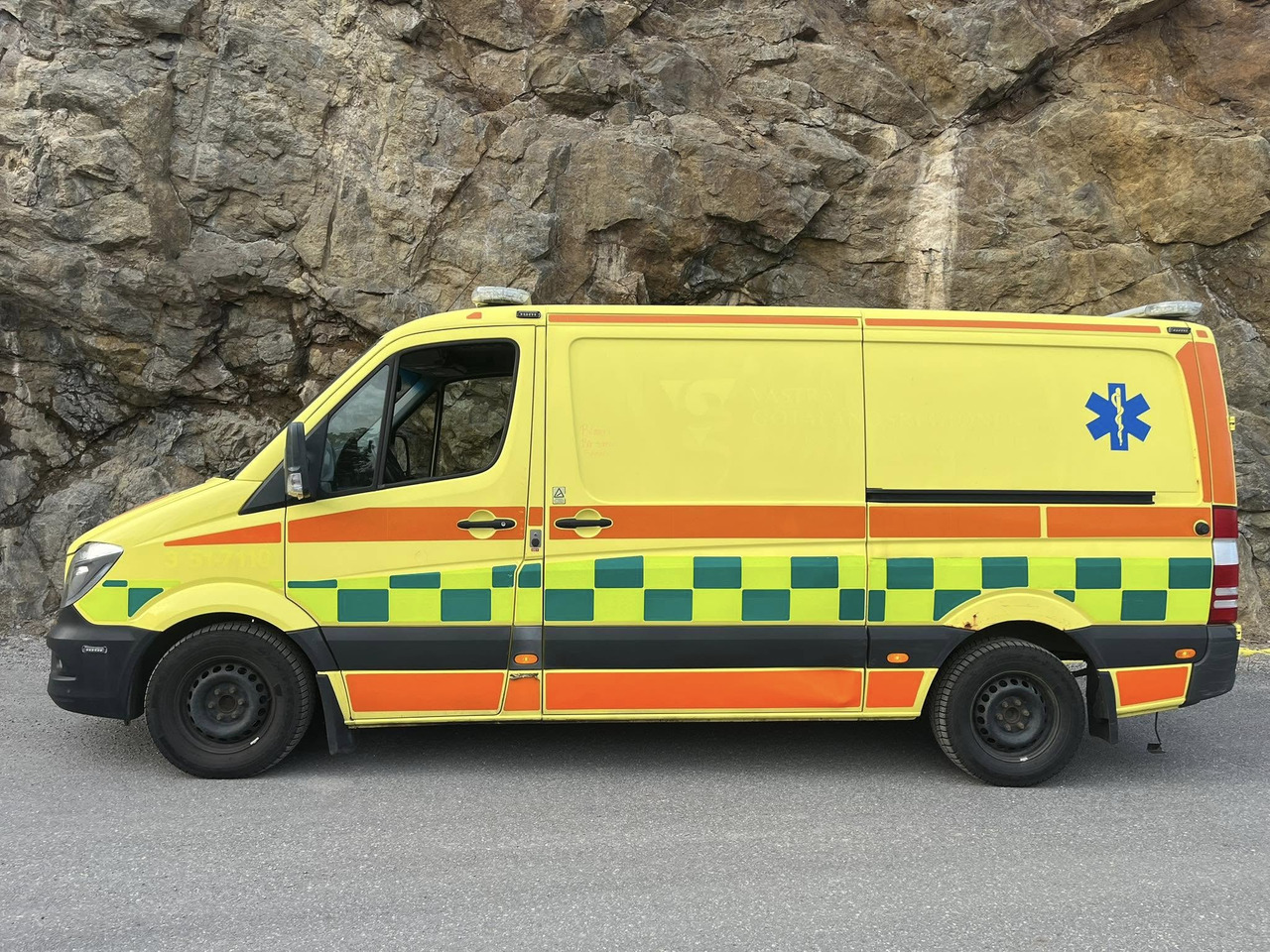 Mercedes-Benz Sprinter 319 - AMBULANCE / Krankenwagen / Швидка допомога - אמבולנס: תמונה 4 Mercedes-Benz Sprinter 319 - AMBULANCE / Krankenwagen / Швидка допомога - אמבולנס: תמונה 4