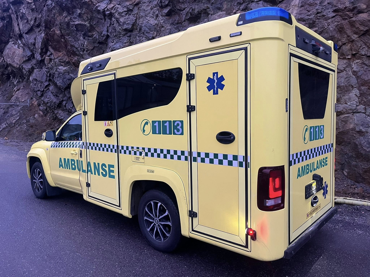VOLKSWAGEN Amarok XL 4motion - AMBULANCE /Krankenwagen - אמבולנס: תמונה 5 VOLKSWAGEN Amarok XL 4motion - AMBULANCE /Krankenwagen - אמבולנס: תמונה 5