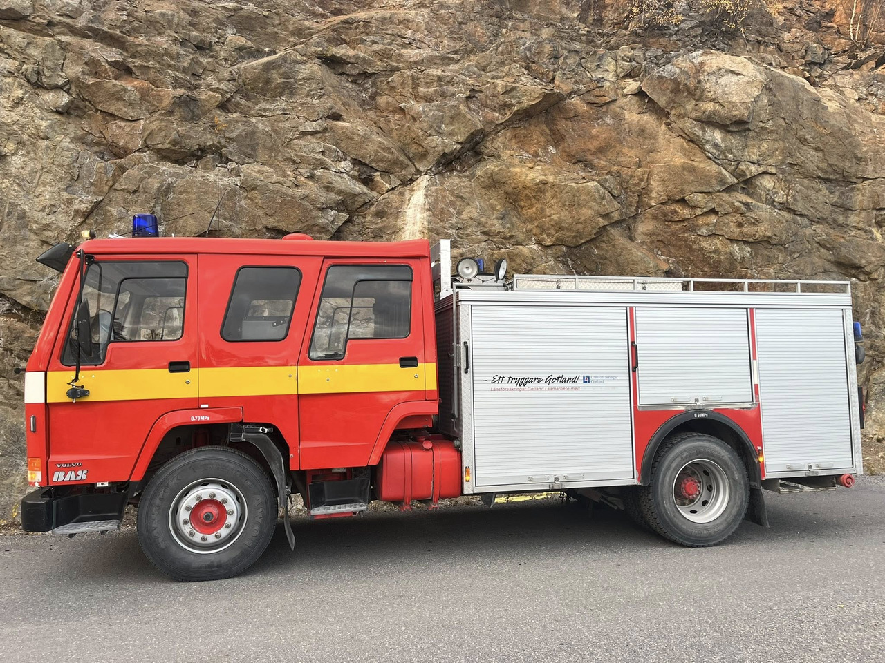 VOLVO FL10 4x2 - fire engine / fire truck / brandbil - משאית אש: תמונה 2 VOLVO FL10 4x2 - fire engine / fire truck / brandbil - משאית אש: תמונה 2