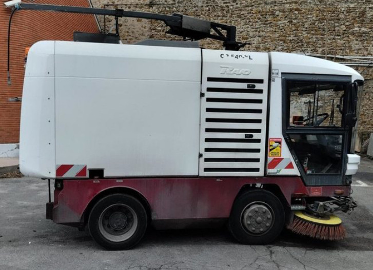 Ravo 540XL/545XL Kehrmaschine wie Citycat Cityfant Dulevo - כלי רכב עירוני/ מיוחד: תמונה 4 Ravo 540XL/545XL Kehrmaschine wie Citycat Cityfant Dulevo - כלי רכב עירוני/ מיוחד: תמונה 4