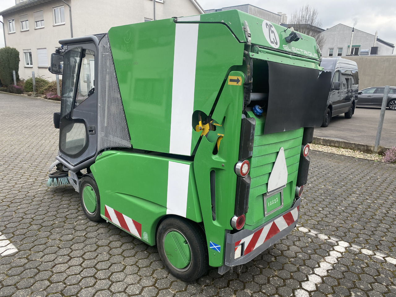 TENNANT Green Machines 500 ZE electric 500 ZE - מטאטא כבישים: תמונה 4 TENNANT Green Machines 500 ZE electric 500 ZE - מטאטא כבישים: תמונה 4