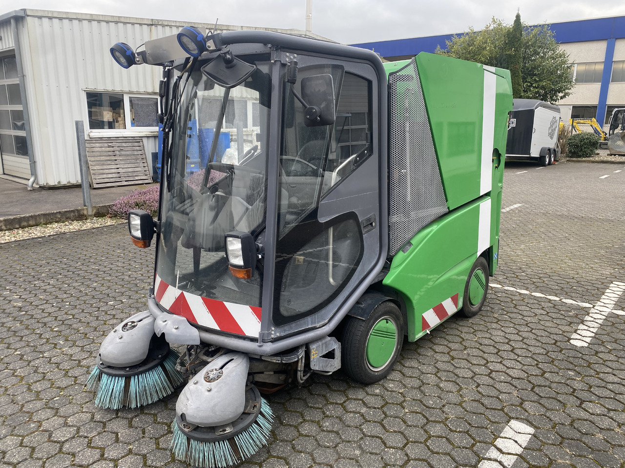 TENNANT Green Machines 500 ZE electric 500 ZE - מטאטא כבישים: תמונה 1 TENNANT Green Machines 500 ZE electric 500 ZE - מטאטא כבישים: תמונה 1