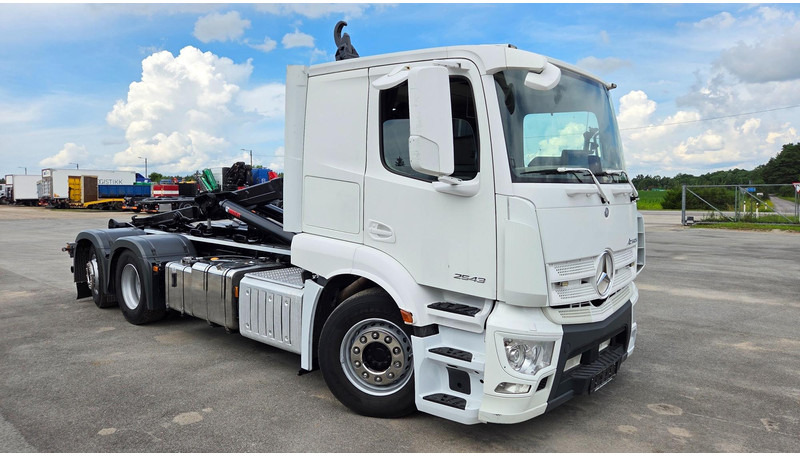Mercedes-Benz Actros 2543 6X2*4 - משאית הרמת וו: תמונה 2 Mercedes-Benz Actros 2543 6X2*4 - משאית הרמת וו: תמונה 2