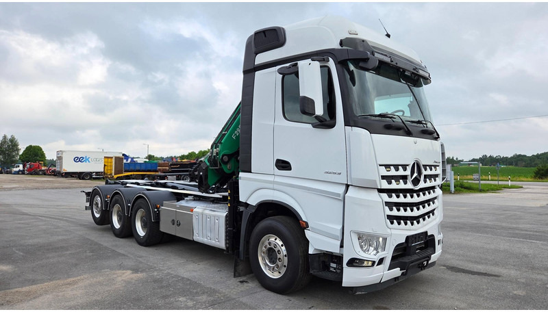 Mercedes-Benz Arocs 3253 8X4*4 Fassi F295 - משאית הרמת וו, משאית מנוף: תמונה 4 Mercedes-Benz Arocs 3253 8X4*4 Fassi F295 - משאית הרמת וו, משאית מנוף: תמונה 4