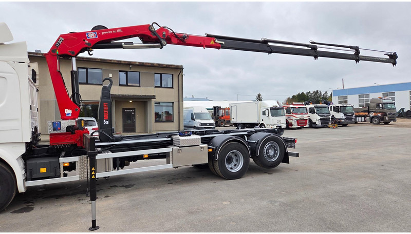 Scania P370 6X2*4 HMF 1730 - משאית הרמת וו, משאית מנוף: תמונה 5 Scania P370 6X2*4 HMF 1730 - משאית הרמת וו, משאית מנוף: תמונה 5