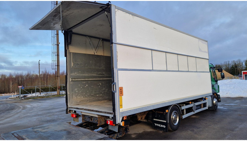 משאית תיבה Volvo FL250 4X2 lifting box: תמונה 8