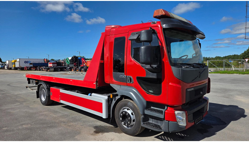 Volvo FL250 4X2 - משאית גרירה: תמונה 2 Volvo FL250 4X2 - משאית גרירה: תמונה 2