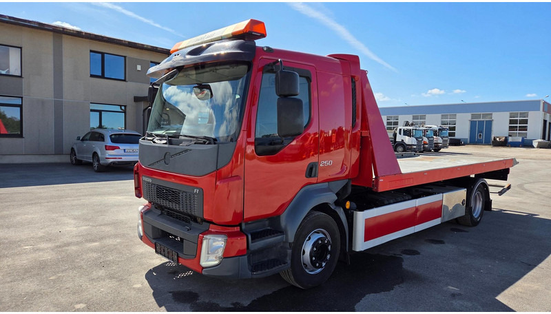 Volvo FL250 4X2 - משאית גרירה: תמונה 1 Volvo FL250 4X2 - משאית גרירה: תמונה 1