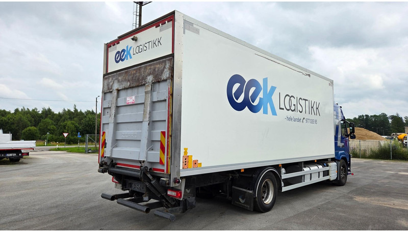 Volvo FM330 4X2 - משאית תיבה: תמונה 3 Volvo FM330 4X2 - משאית תיבה: תמונה 3