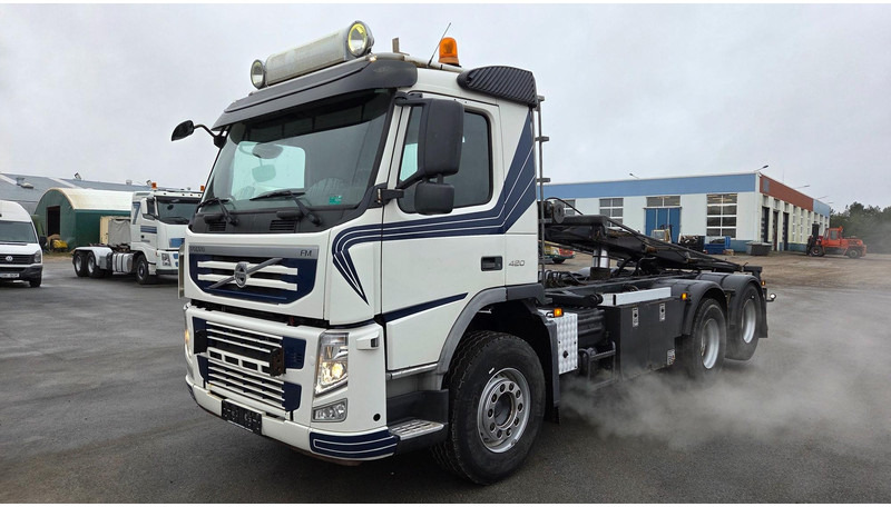 Volvo FM420 6X2 manual full steel - משאית מערכת כבלים: תמונה 1 Volvo FM420 6X2 manual full steel - משאית מערכת כבלים: תמונה 1
