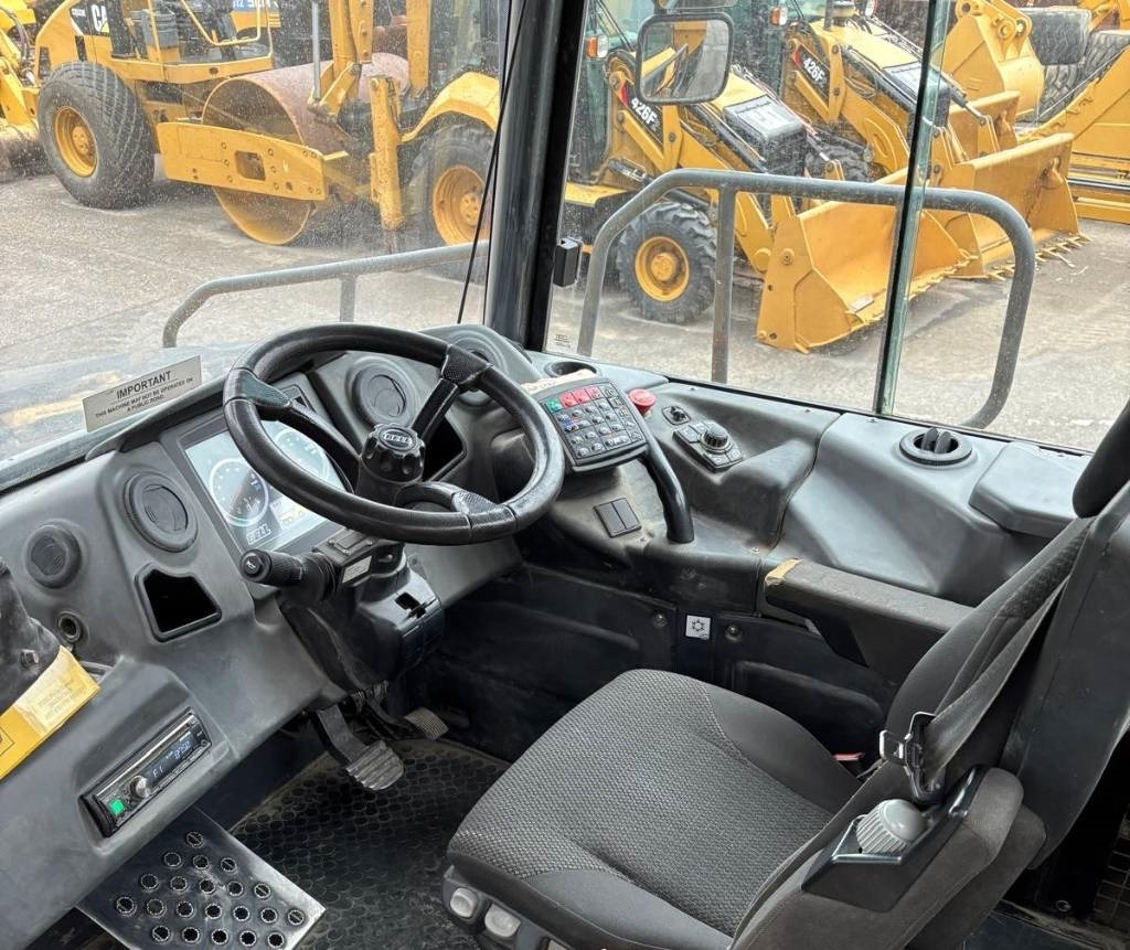 Bell B 30 E (New tyres / Under Preparation) - מסיר פסולת מפרקי: תמונה 4 Bell B 30 E (New tyres / Under Preparation) - מסיר פסולת מפרקי: תמונה 4