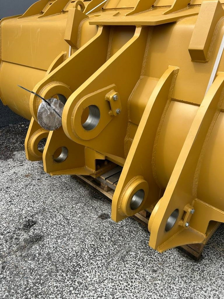 CAT 988 K Rock Bucket - דלי עבור מכונת בנייה: תמונה 4 CAT 988 K Rock Bucket - דלי עבור מכונת בנייה: תמונה 4